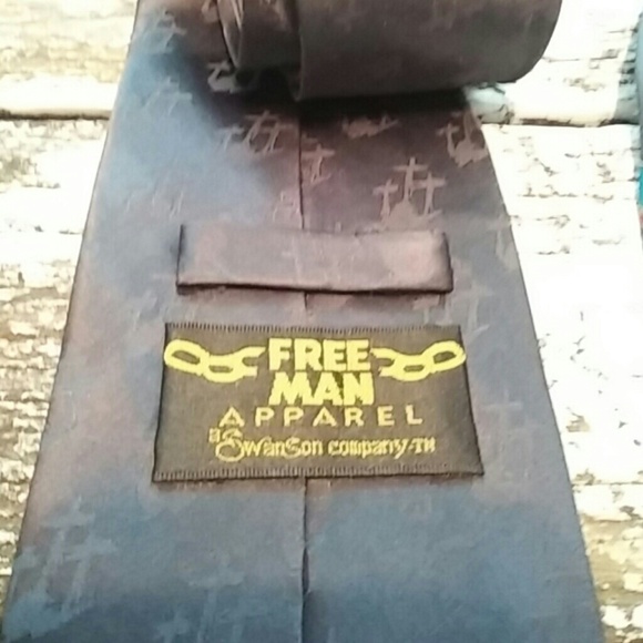 Lot of ties - Picture 3 of 4